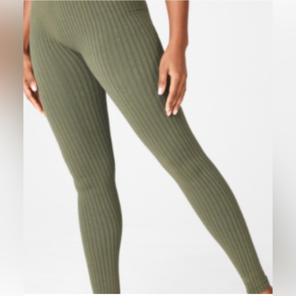 High-waisted seamless rib legging Fabletics size L NWT